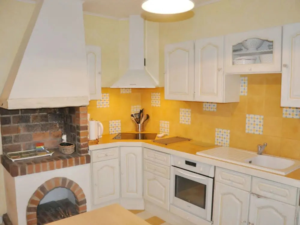 Holiday villa near Narbonne-Plage, fenced private swimming pool and view of a lake