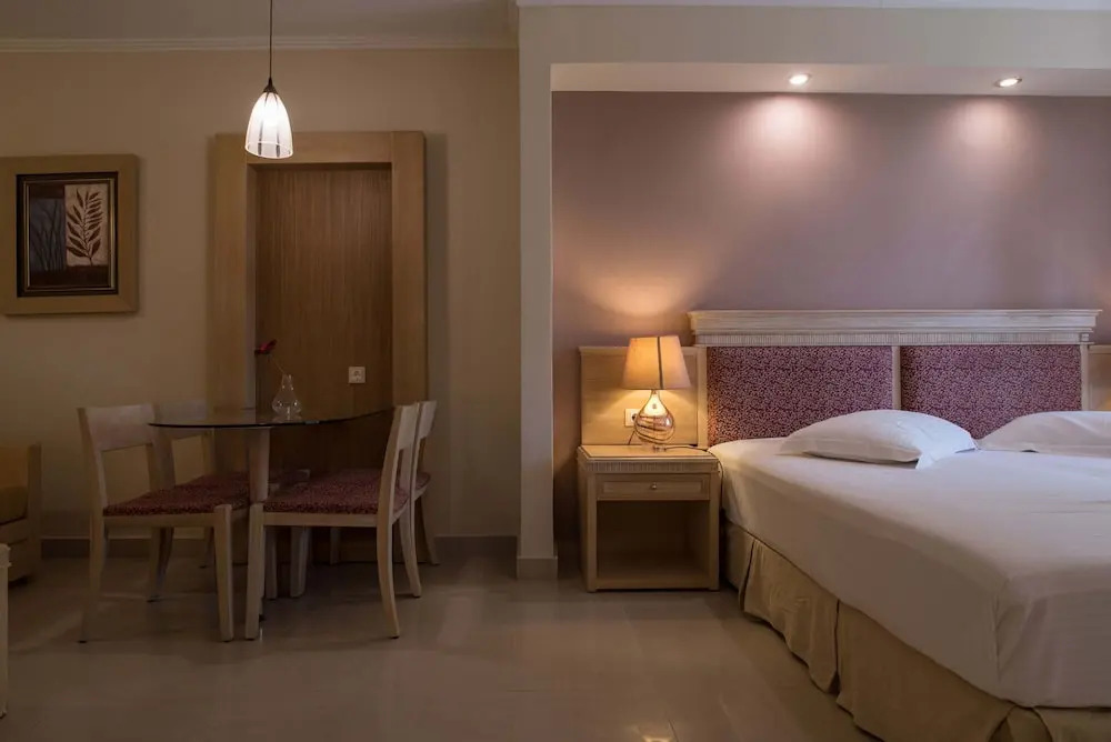 Okeanis Golden Resort