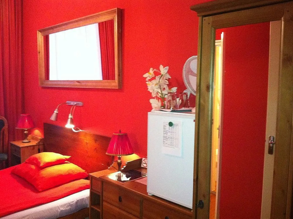 Connection Guesthouse