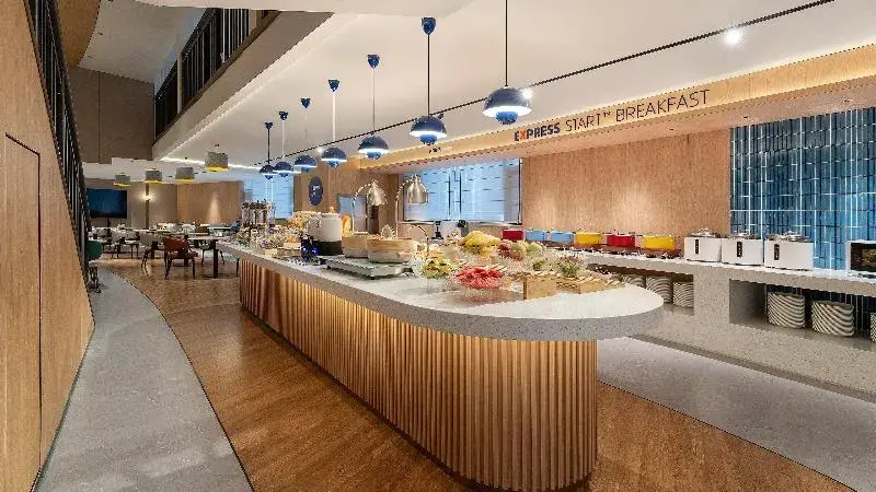 Holiday Inn Express Kunming Railway Station by IHG