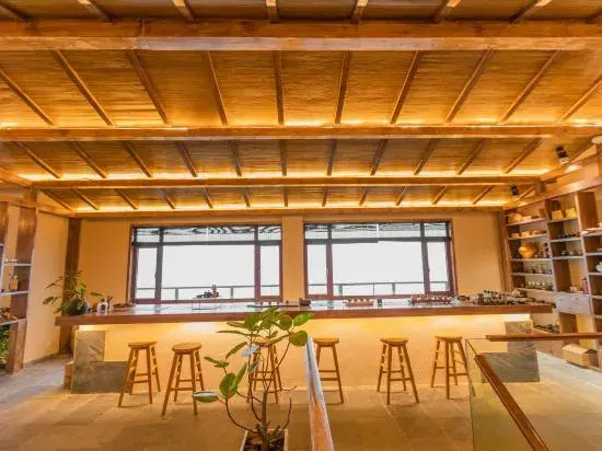 Xiangjian Chashe Hostel