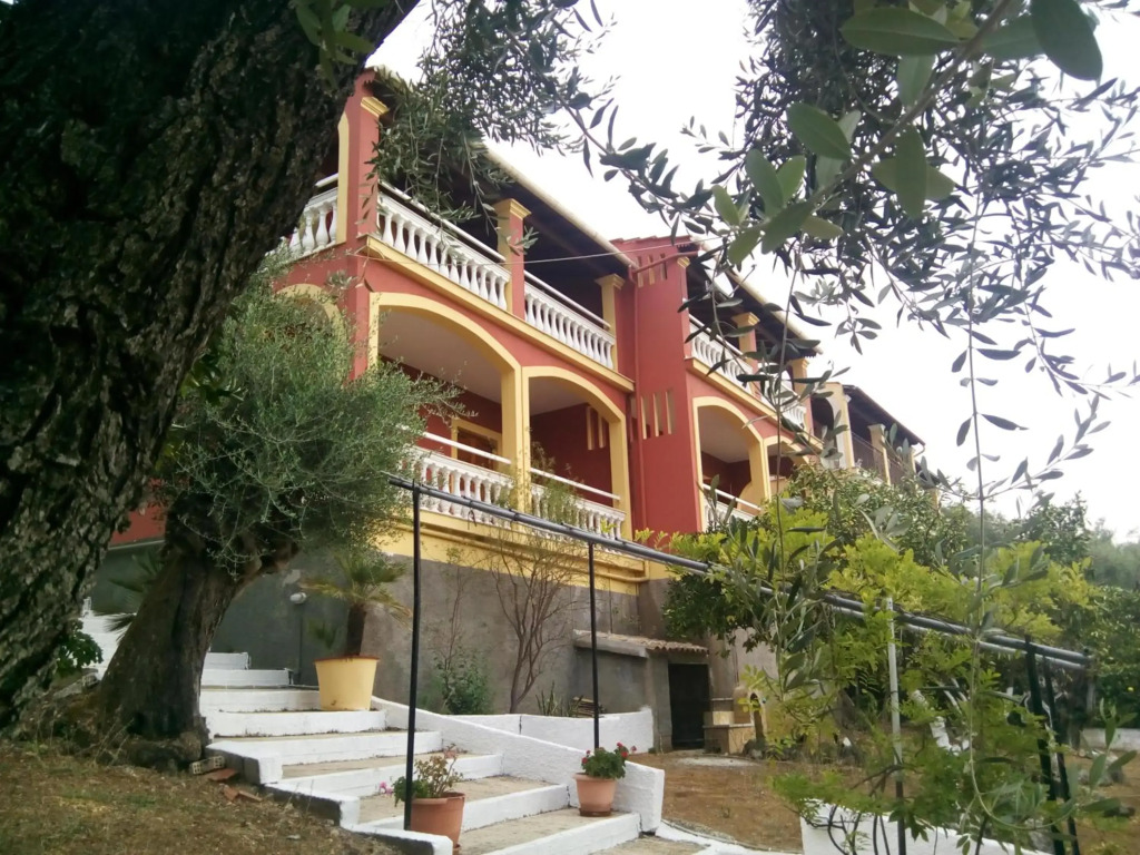 Baracunda Seaview Apartments with private Hot Tub by Konnect