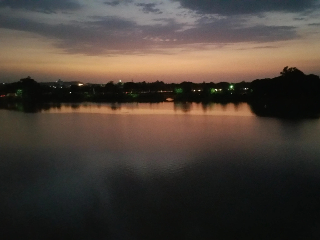 Hotel Shiv lake