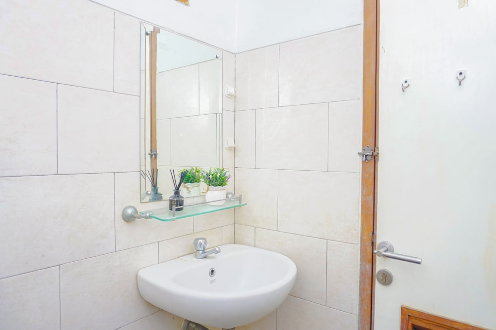 Cozy And Pleasant Studio At Apartment Margonda Residence 1