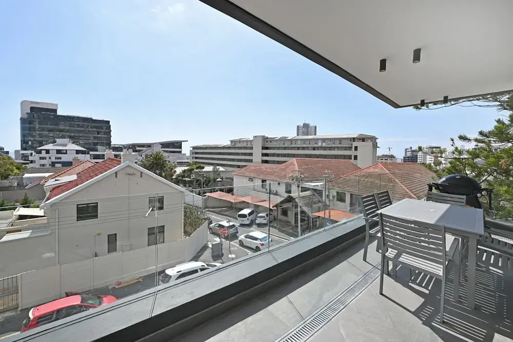 2 Bedroom Heart of Sea Point The Avant
