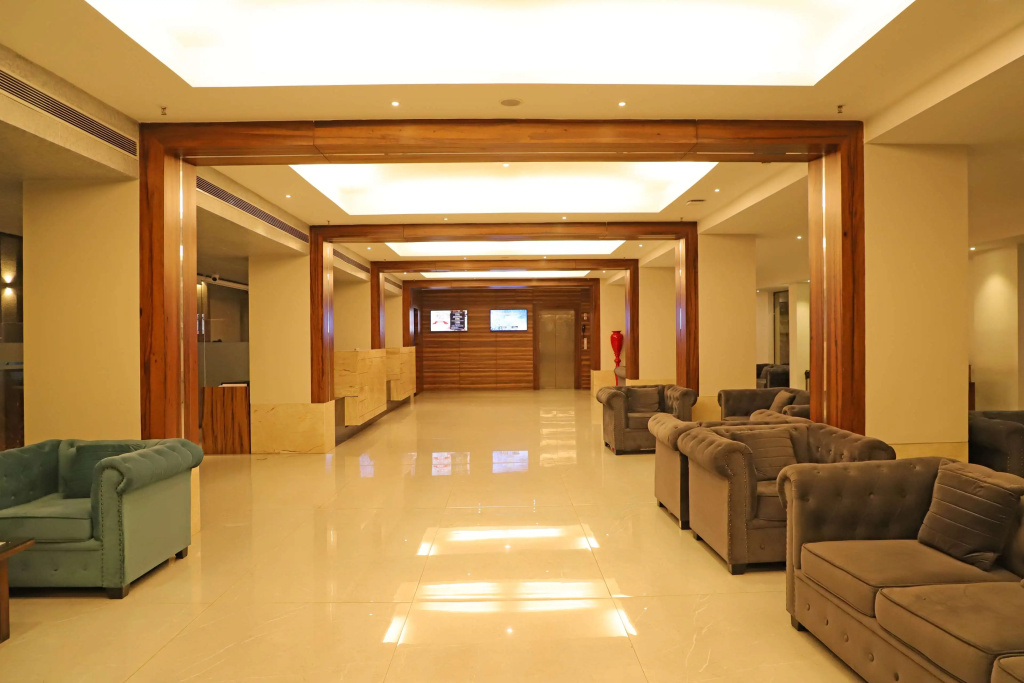 Golden Tulip Candolim, Goa