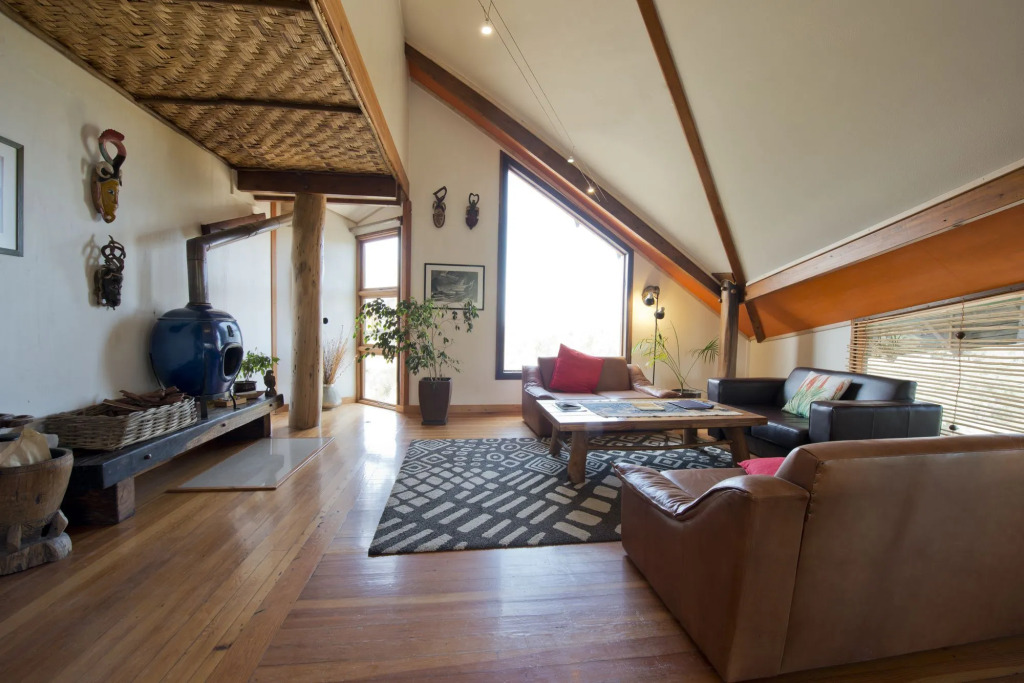 Stiltz Guest House