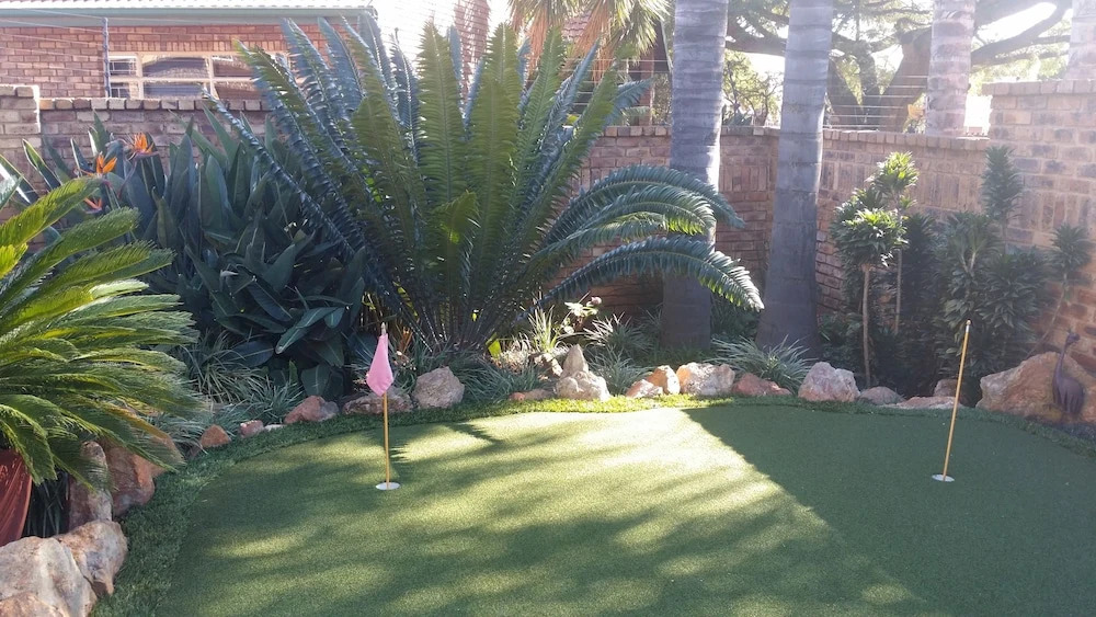 The Clubhouse Guesthouse