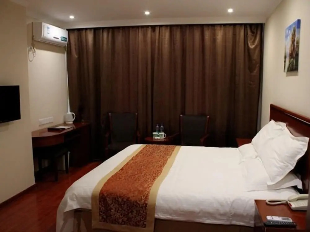 GreenTree Inn Zhangjiakou YuCounty BusStation Business Hotel