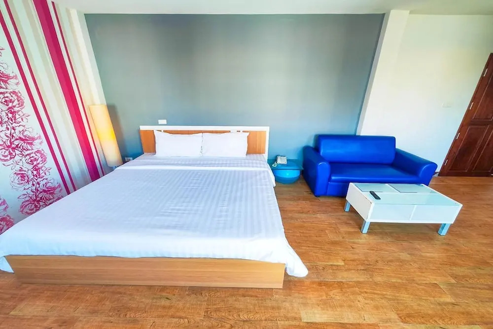 Sea Breeze Jomtien Residence