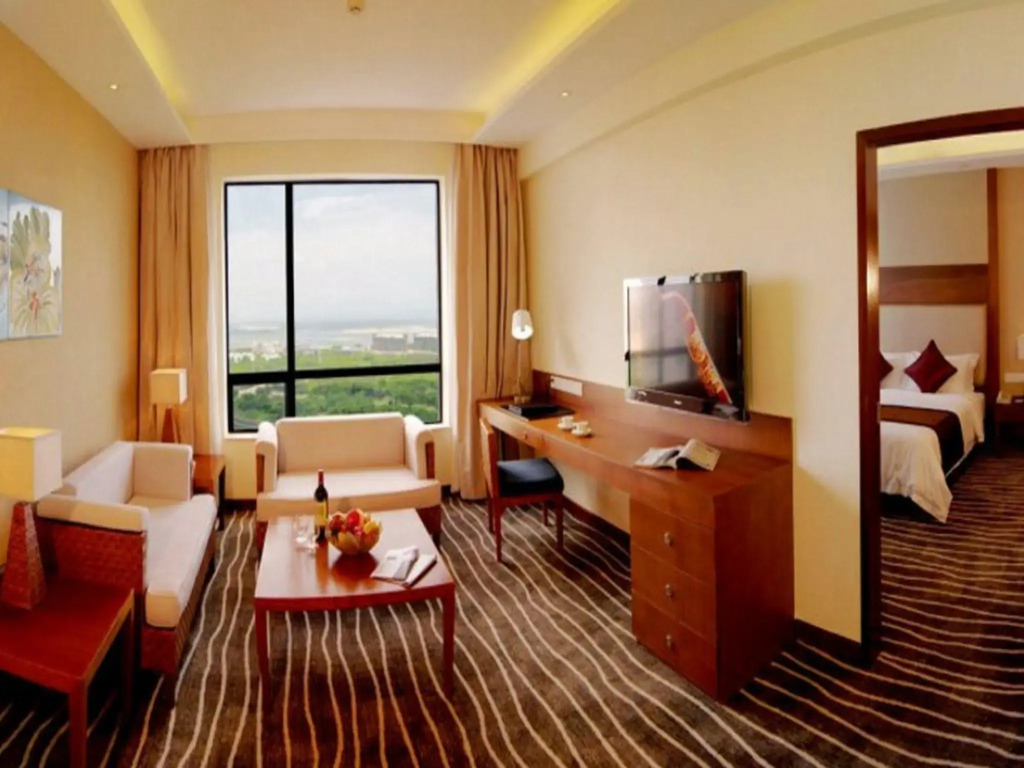 Baohua Harbour View Hotel