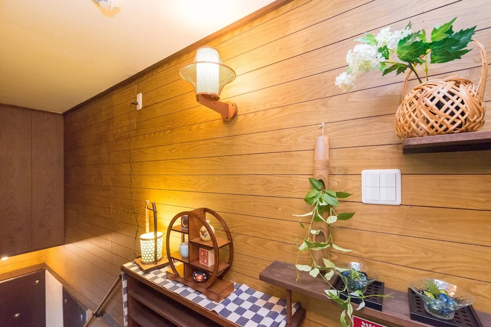 The Bamboo Moon Palace / Shin-Osaka