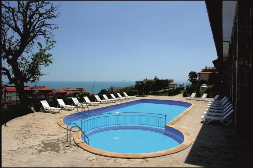 Etara 3 ApartComplex