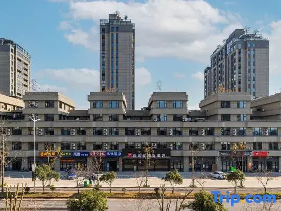 Shankee Collection Hotel (Longyou Hongmu Xiaozhen)