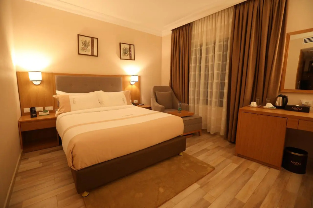 Mado Hotel