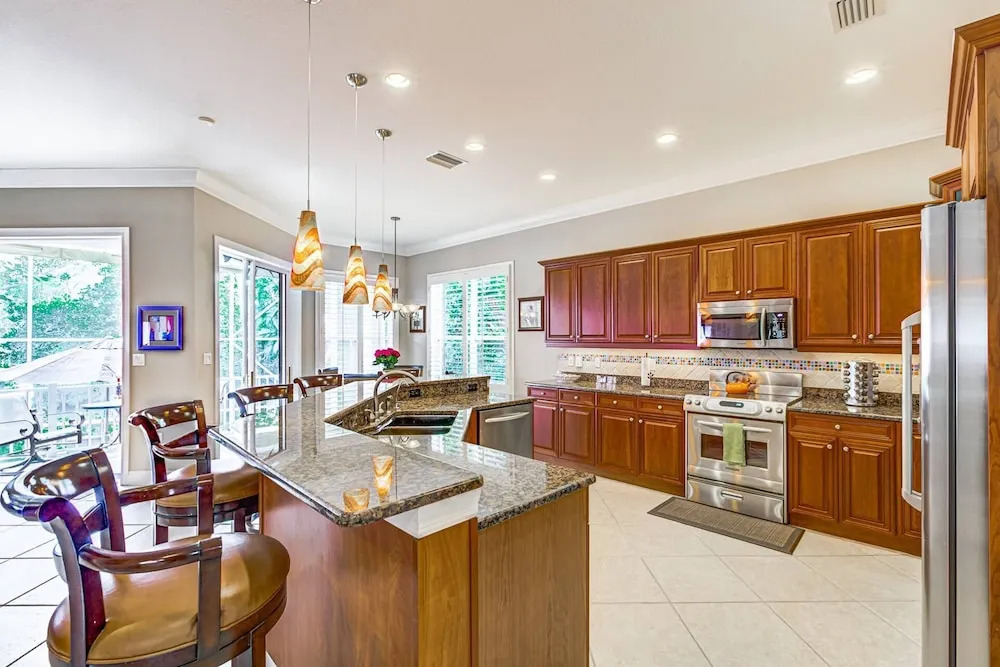 Palm Island Canal Home - 4 BR