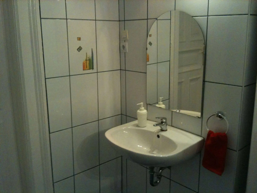  Caterina Hostel and Guesthouse