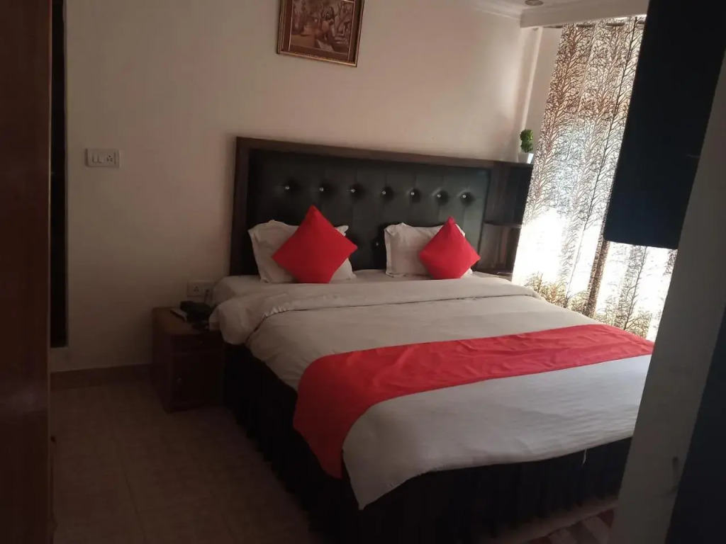 Hotel Mountain Trail By OYO Rooms