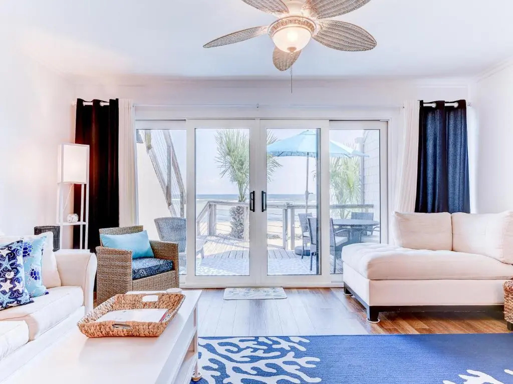 Sea Matanzas 2, 2 Bedrooms, Sleeps 6, Ocean Front, Pool, Wifi