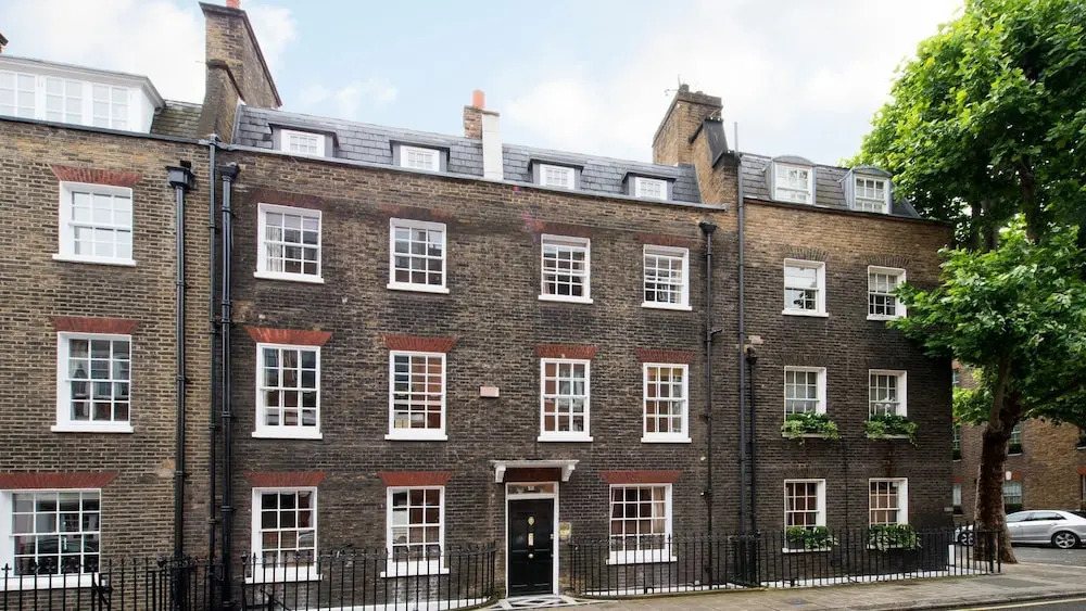Comfortable 7BR Family Home near Buckingham Palace