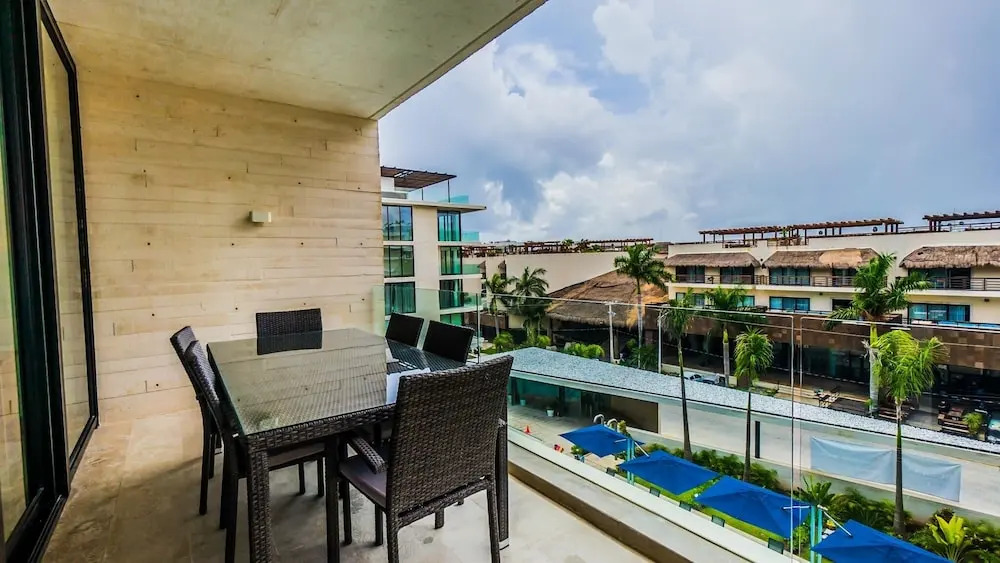 Contemporary Design Oceana 422 Playa del Carmen Condo by RedAwning