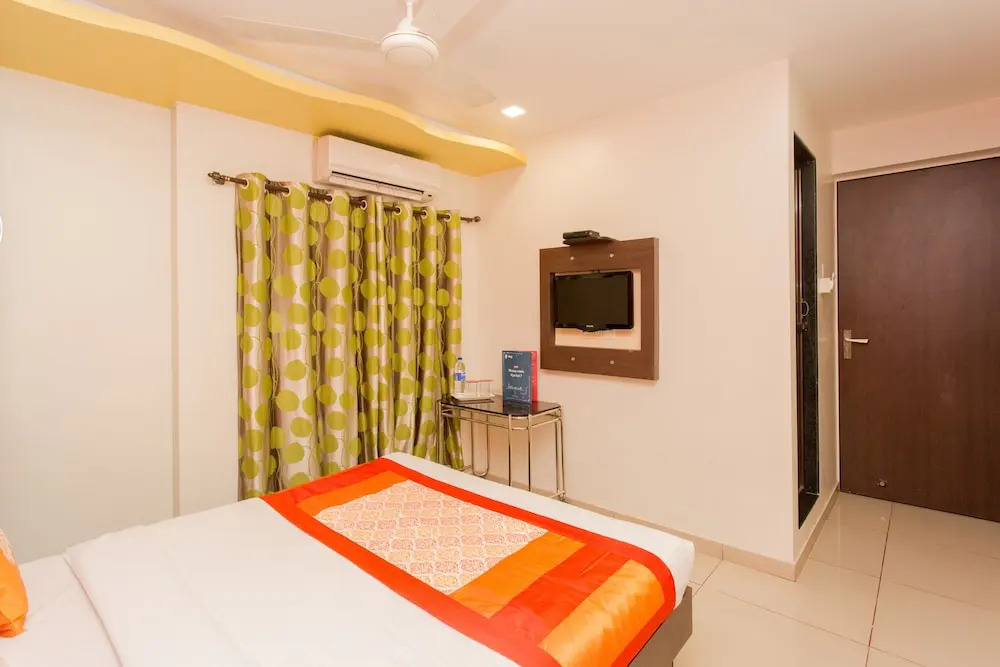 Oyo 7148 Adore Inn