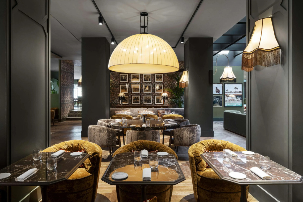 Отель Radisson Collection Hotel, Santa Sofia Milan