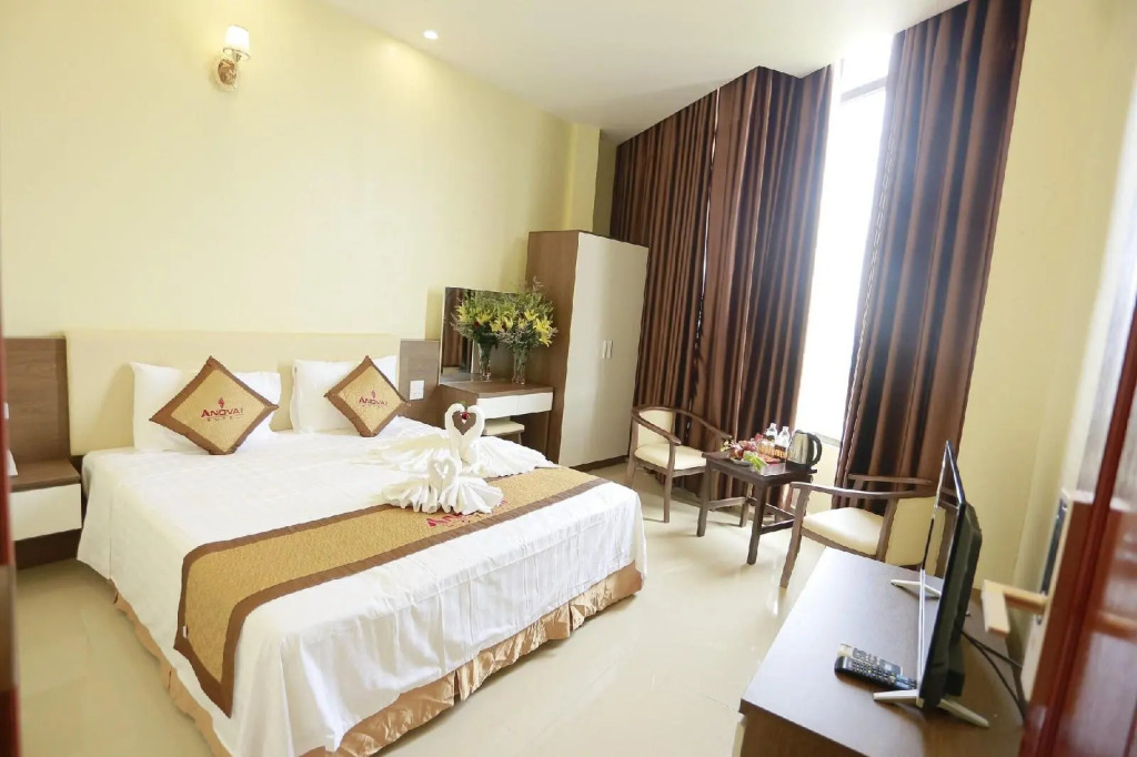 Anova 2 Hotel