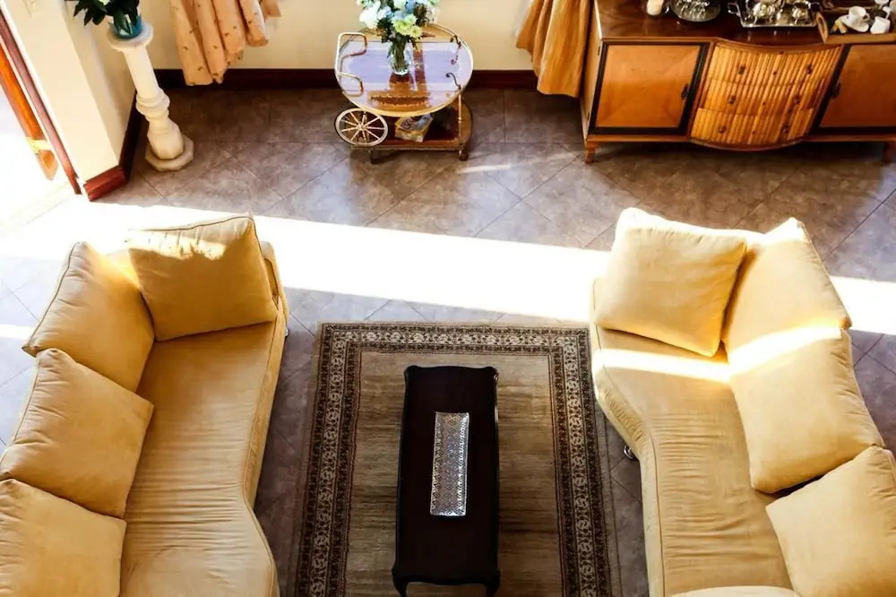 J's Guesthouse