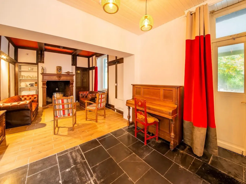 Holiday Home in Falaen by Chateau Montaigle