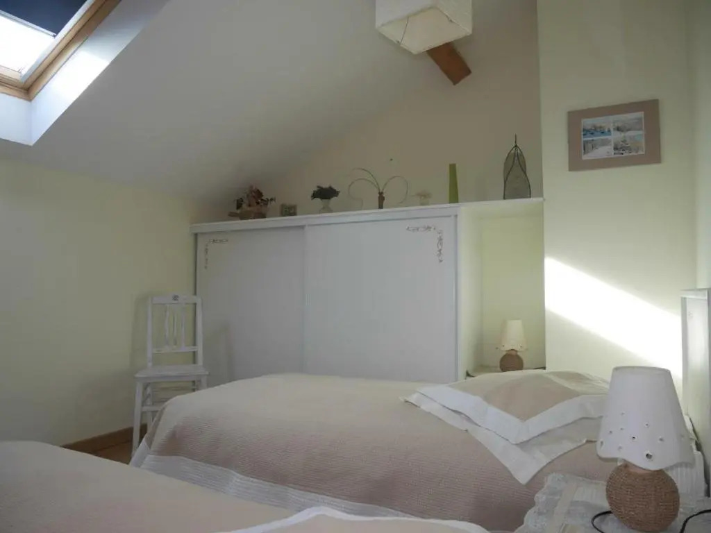 Gîte Saint-Romain-en-Jarez, 4 pièces, 6 personnes - FR-1-496-34