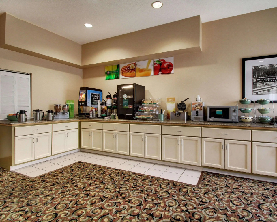 Quality Inn & Suites Hattiesburg North
