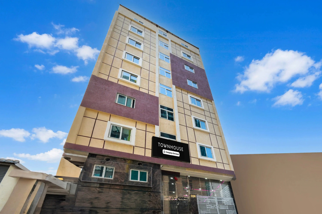 Super Townhouse Kokapet Formerly Aarian Tej Nilayam