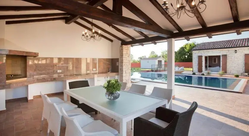 Villas Maraya