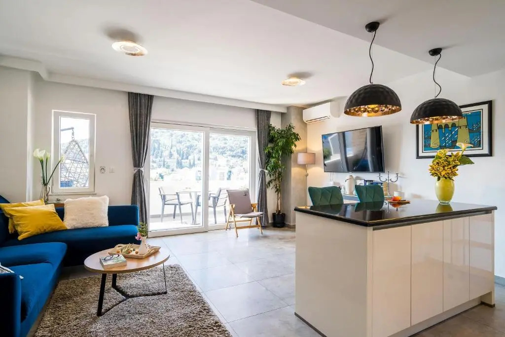 Apartments Swallows Nest