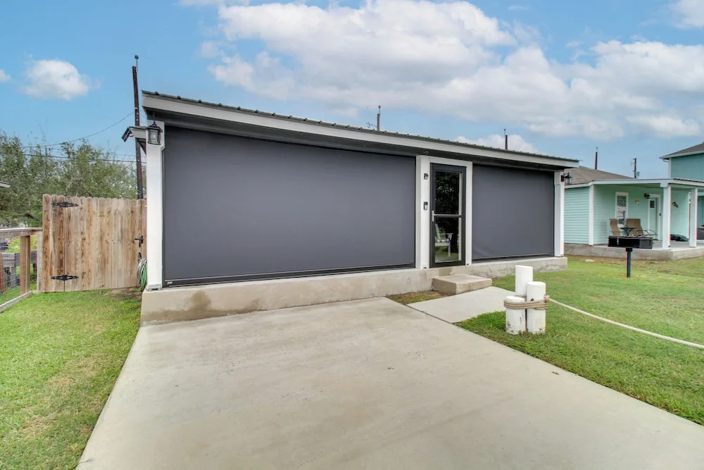 Heron Bay Cottage w/ Patio in Rockport!
