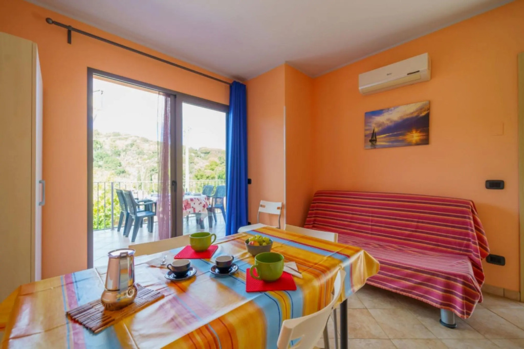 Multicolor Apartment 6 Sea and Nature-APPARTAMENTO MULTICOLOR 6