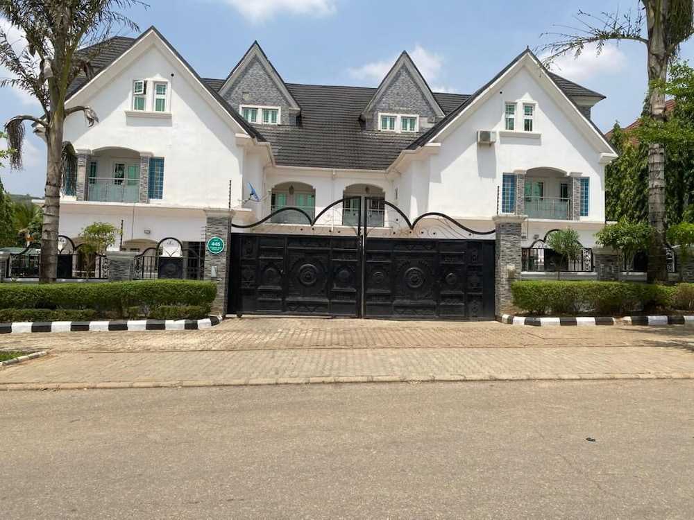 Palladium Gardens Residence