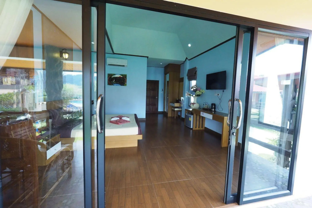 Chomview Resort
