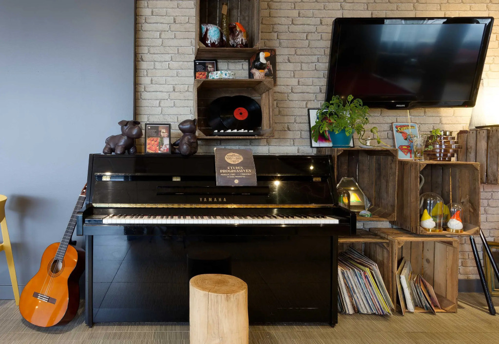 B&B HOTEL Reims Centre Erlon