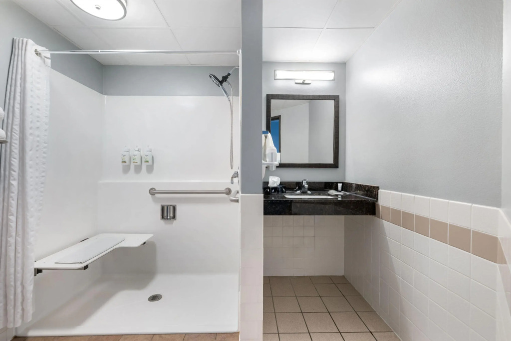 AmericInn by Wyndham Aberdeen Event Center