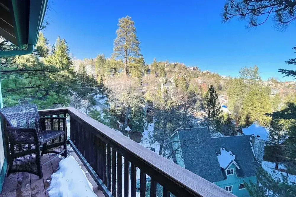 Beautifully Remodeled Kitchen Peaceful Mountain Views Sutter by Avantstay