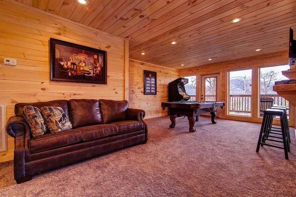 A River Runs Through It 3 Bedrooms 3 Bathrooms Cabin