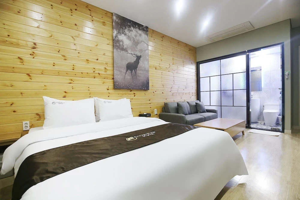 CYGNUS Hotel