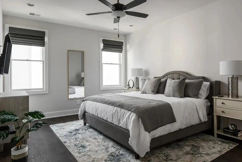 Luxe-tennessee Row-heart of Gulch-mins to Broadway