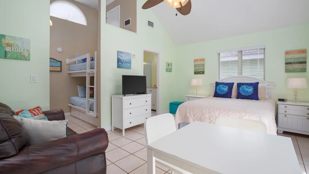 Nantucket Rainbow Cottages 20A B