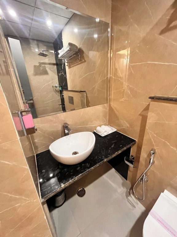 The Grand Oasis Hotel & Resort I Near India Expo Mart