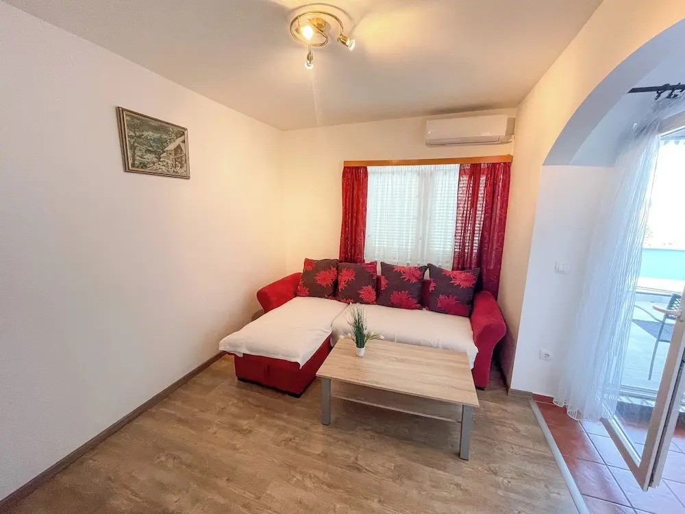 Apartment Fruk 2
