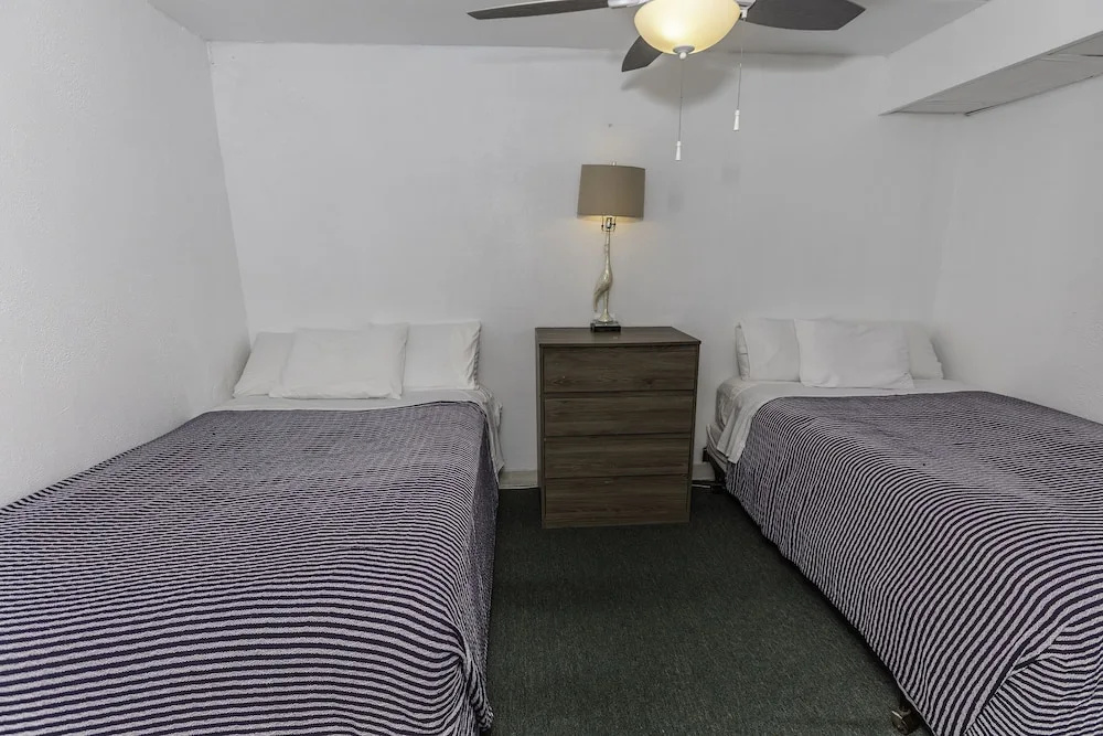 Alante Oceanfront Motel