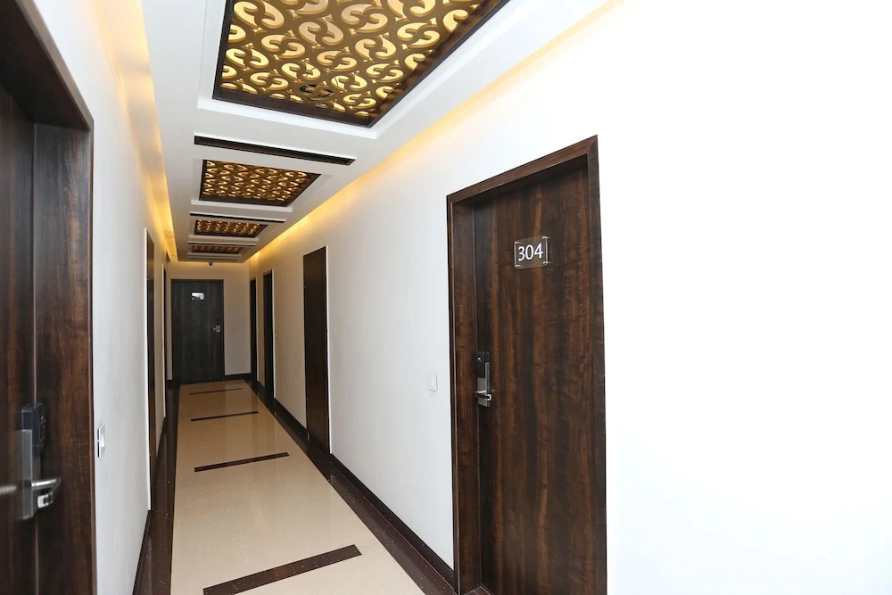 Capital O 18921 Hotel Yelchiko